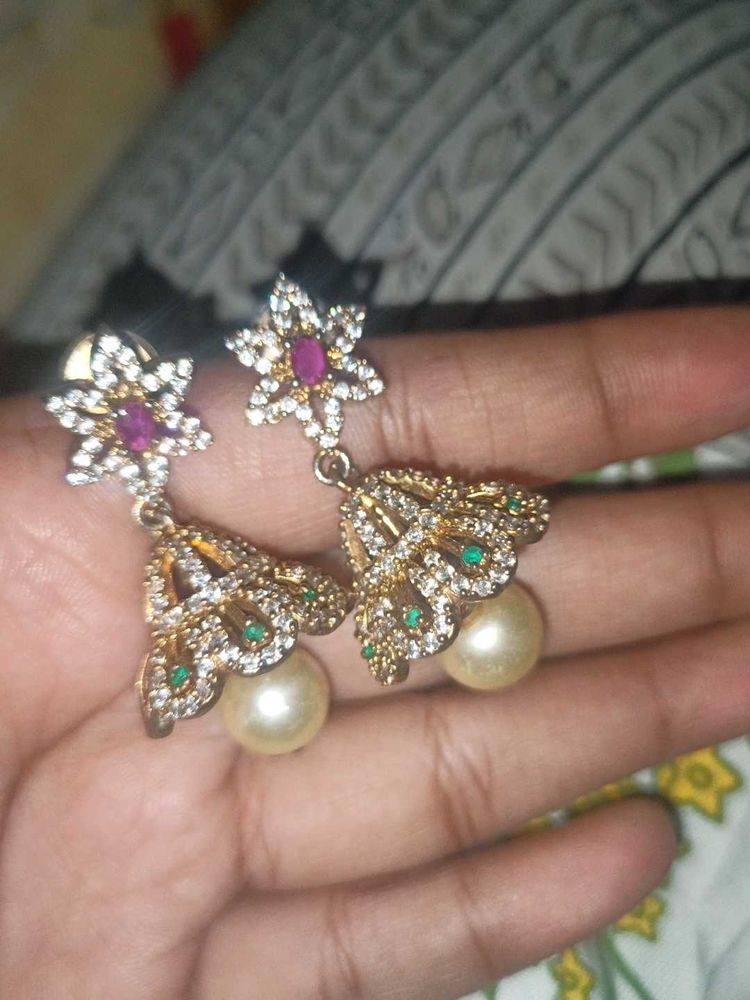 Elegant Pearl &amp; Crystal Drop Earrings