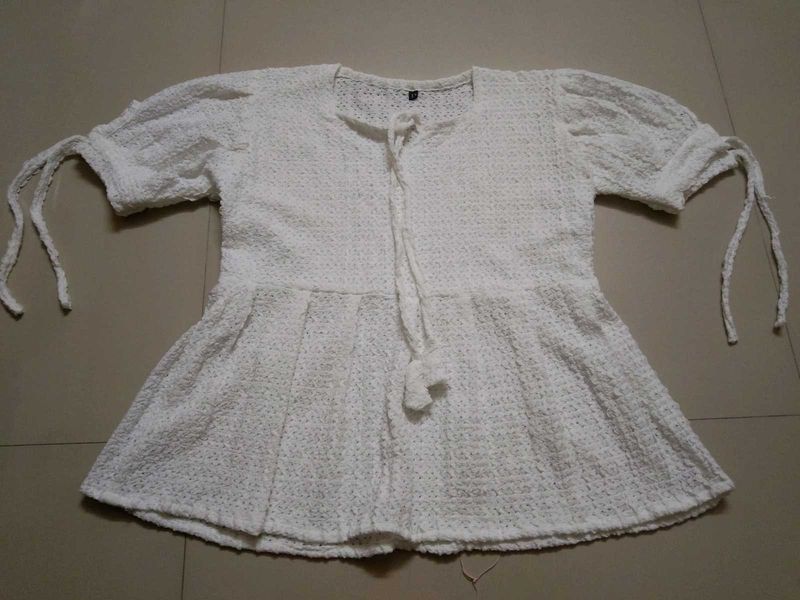 WHITE TOP FOR WOMEN