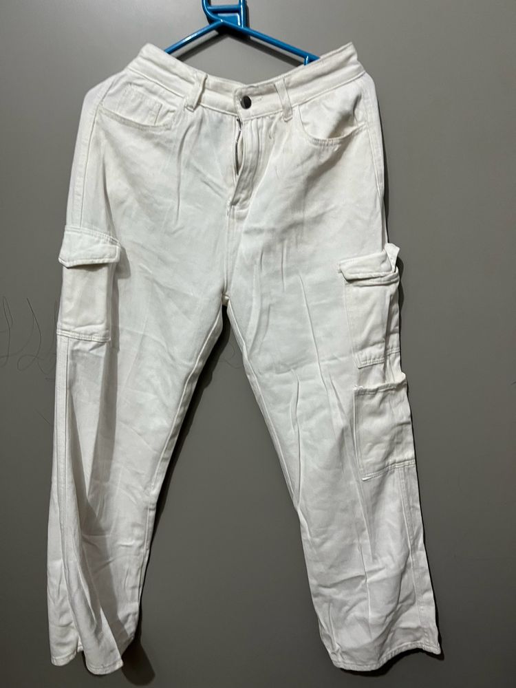 Trending Urbanic White Cargos