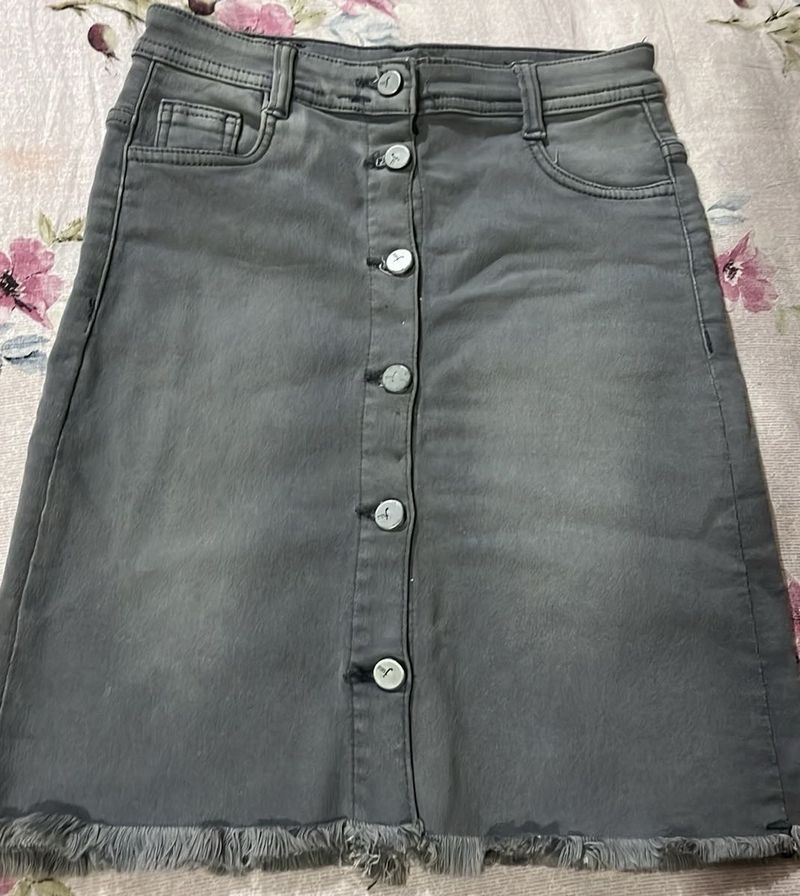 Gray Denim Button-Front Skirt
