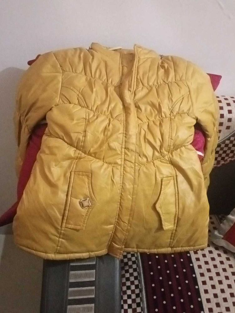 Full Sleeve Jacket For Girl Very Worm