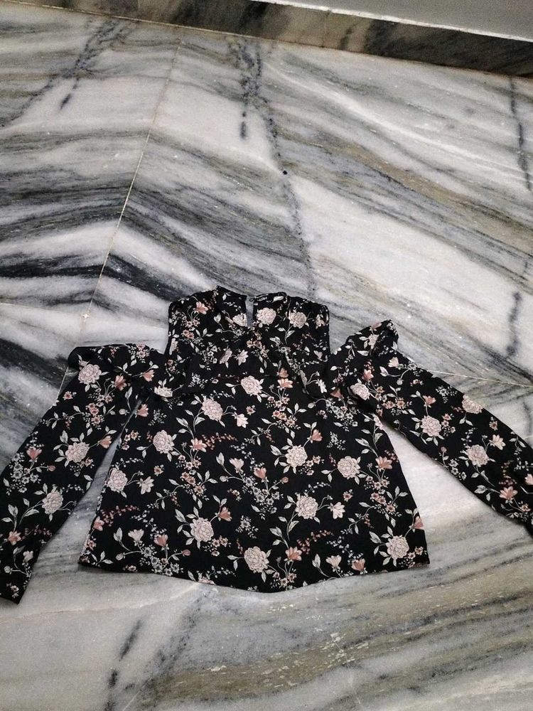Floral Cold Shoulder Top(HARPA WOMEN Top )