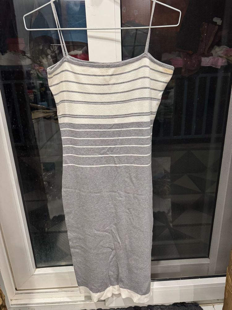 Minimal Stylish Dress For Women