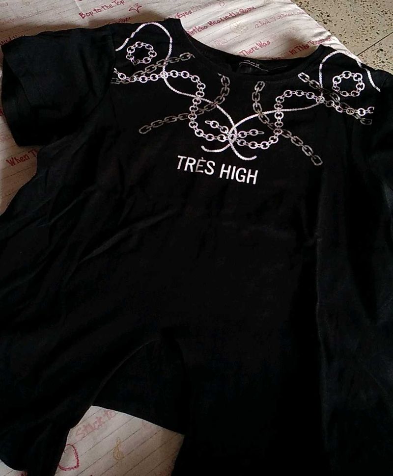 Black 'Tres High' Tee