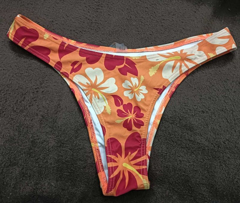 Floral Bikini💚 Bottom