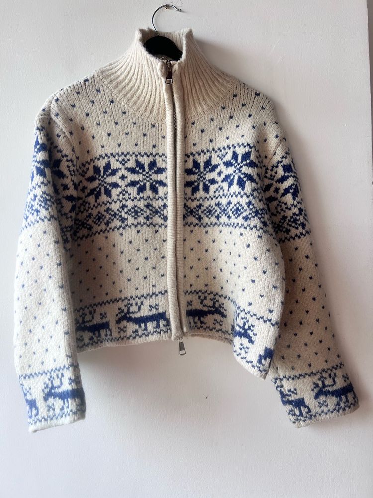 Imported vintage Winter Designed sweater
