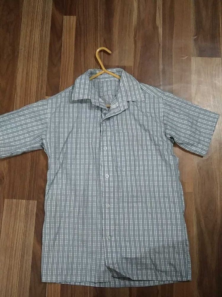 Casual Shirt In S Size