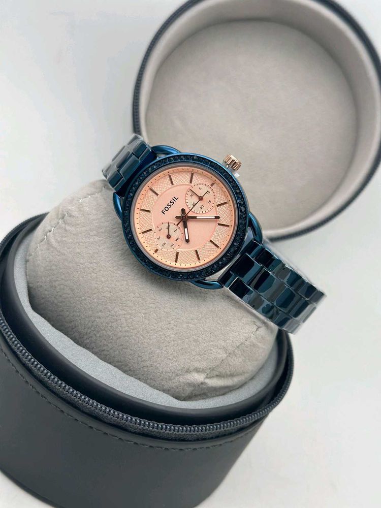 FOSSIL PREMIUM QUALITY LADIES WATCH