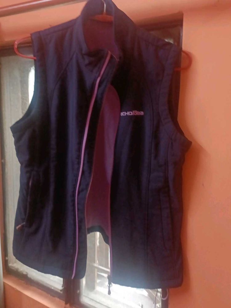 KhosiLea Sleeveless Jacket