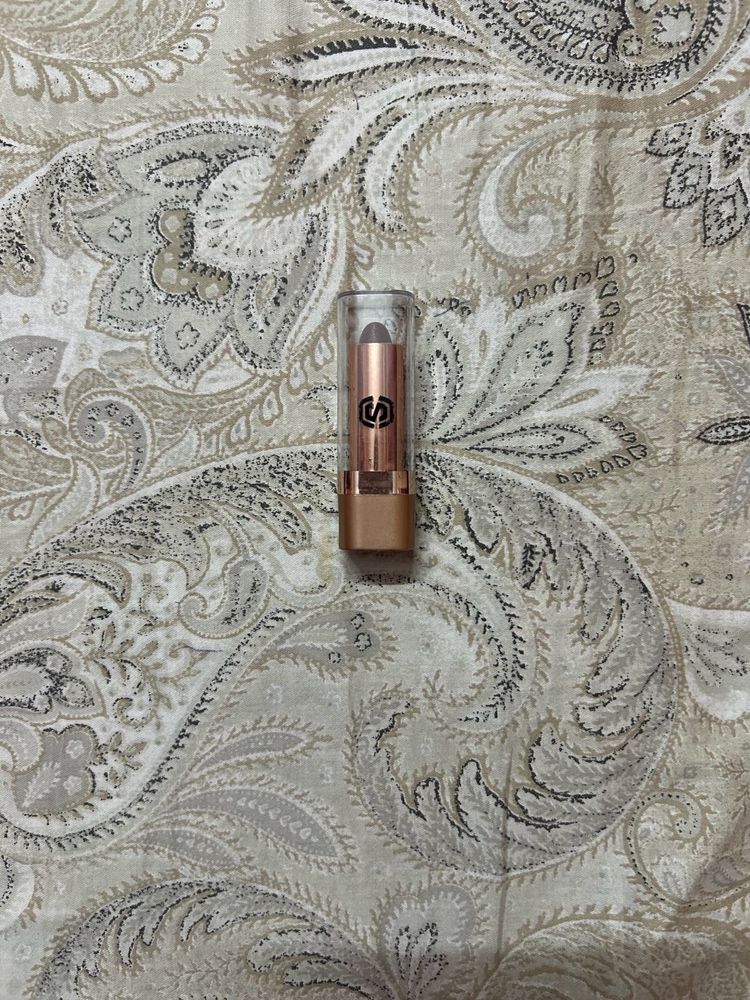 Sleek Lipstick