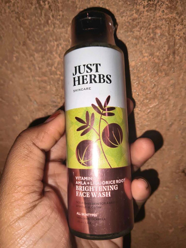 Just Herbs Brightening Face Wash