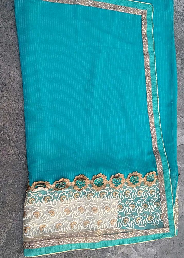 Woman Saree New Hai