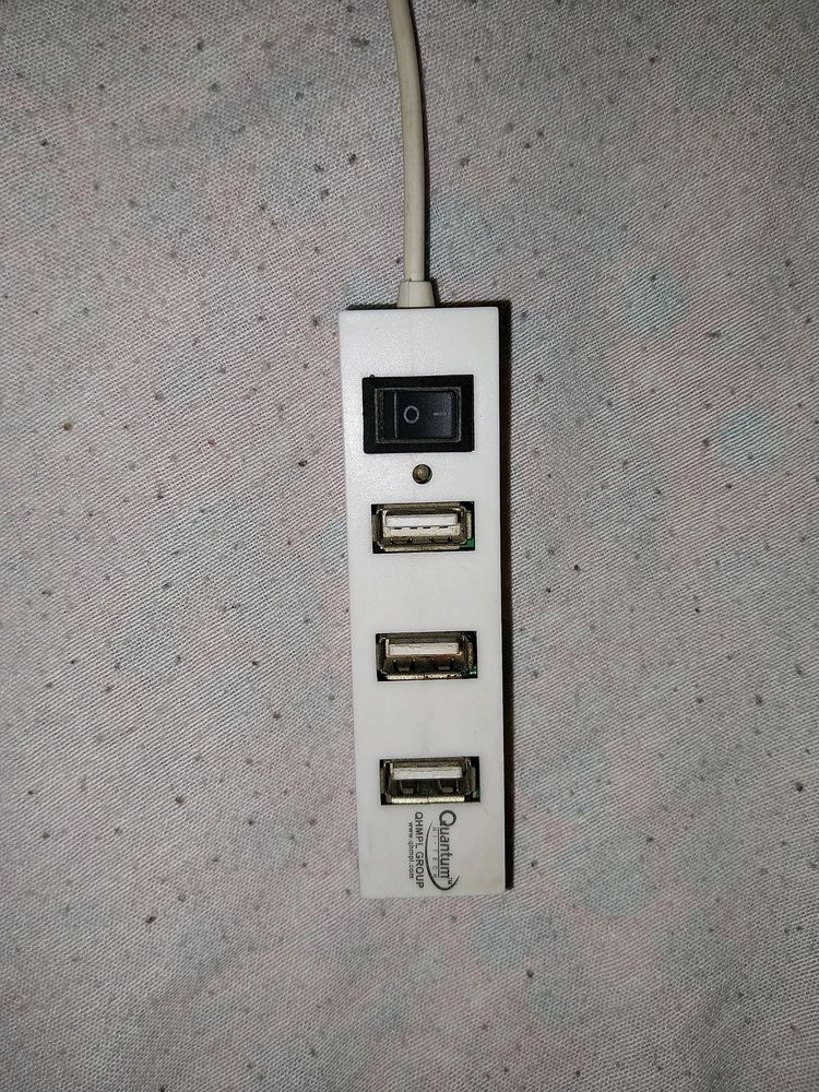 Quantum USB 2.0 Hub Multi Port With 4 in1