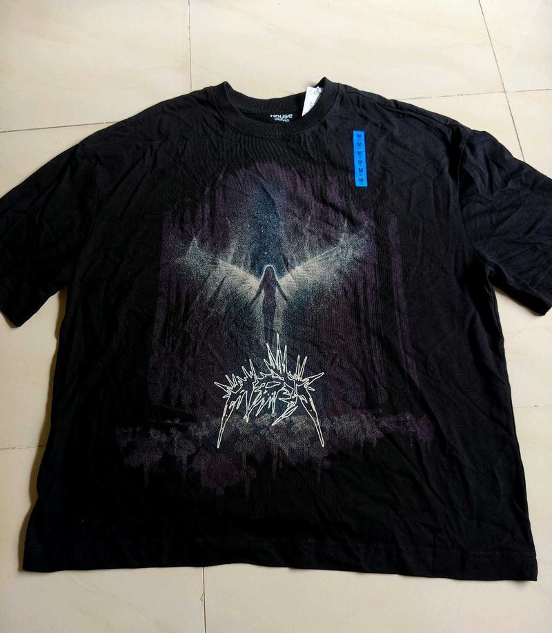 NEW Graphic Print Black T-Shirt