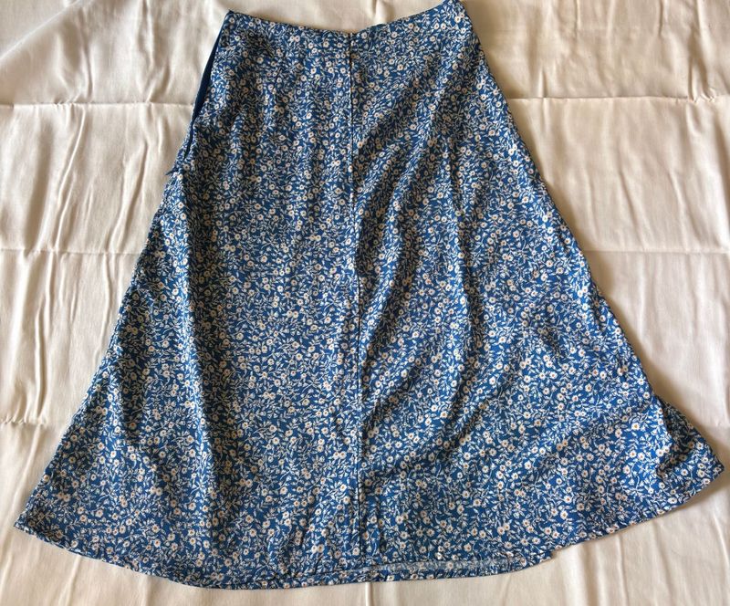 FLORAL PRINT SKIRT🦋🌀