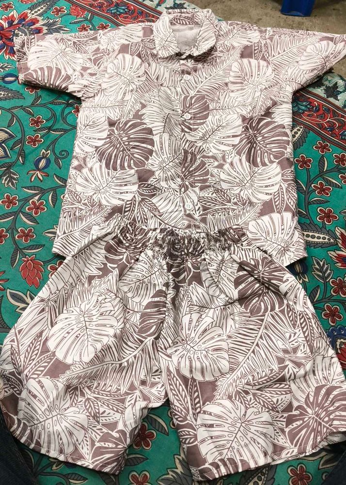 Cute Leaf Print Matching Set