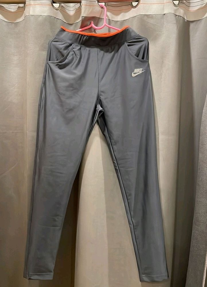 Nike Jogger/trek/gym Pant