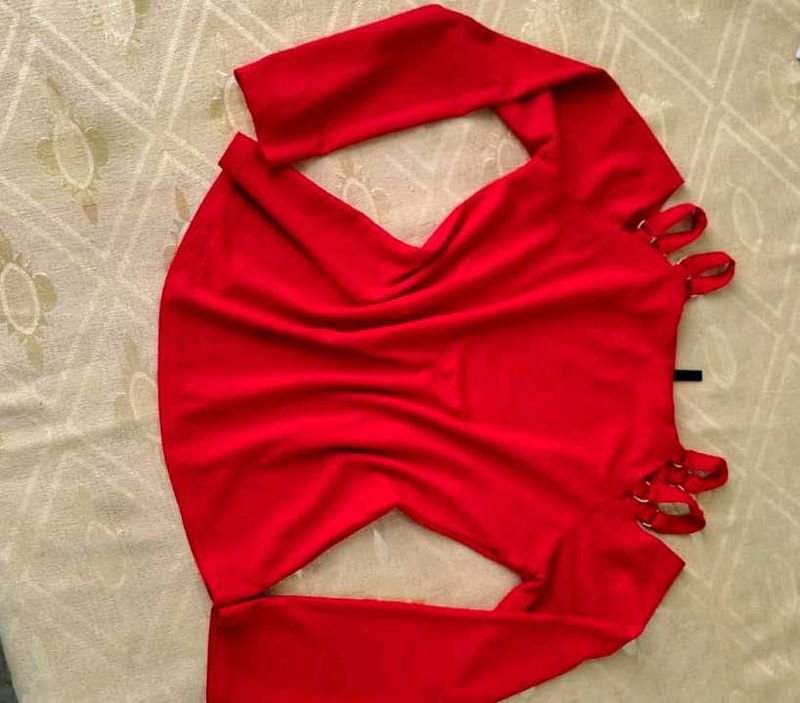 Red Cut-Out Sleeve Top With A Strepless Bra