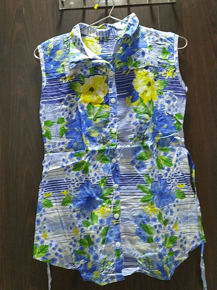 Floral Print Sleeveless Top