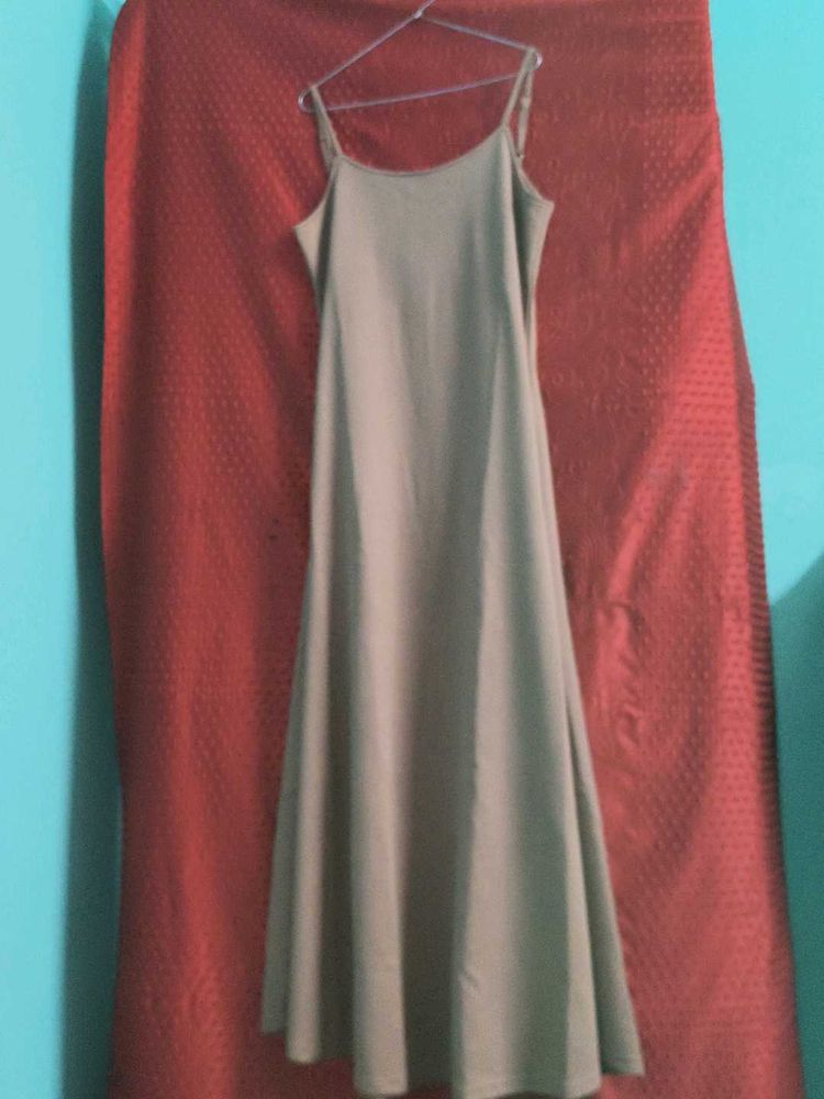 Elegant Maxi Slip Dress And It&#39;s Stretchable