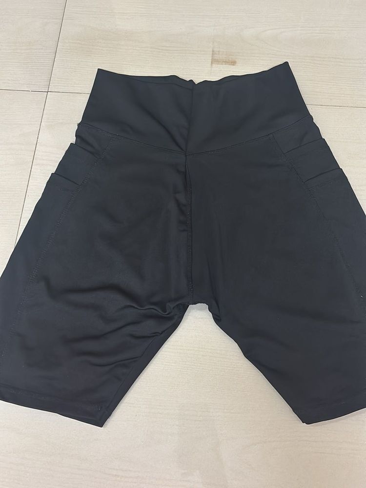 Black cycling shorts