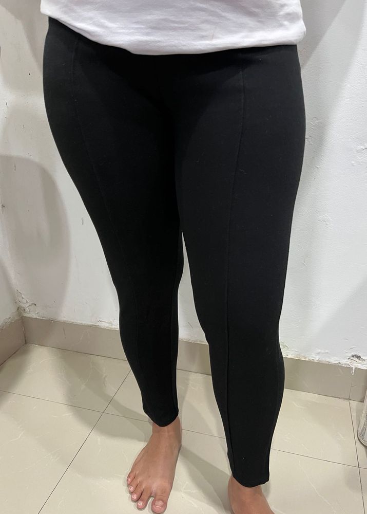 Black Stretchable Jeggings