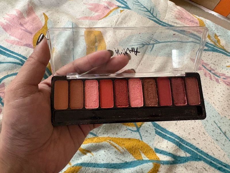 Eyeshadow Palette - Gorgeous Shades!