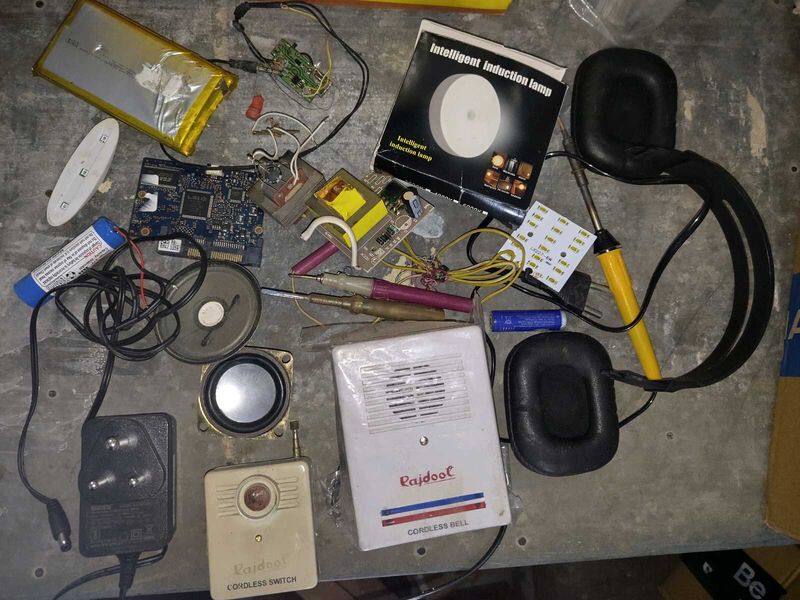 electronics bundle and tools combo