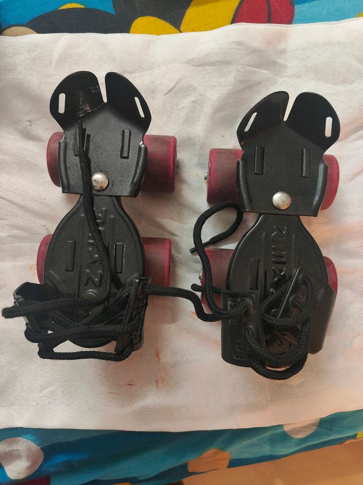 Yonker QUAD ROLLER SKATES FOR KIDS With Safety Kit