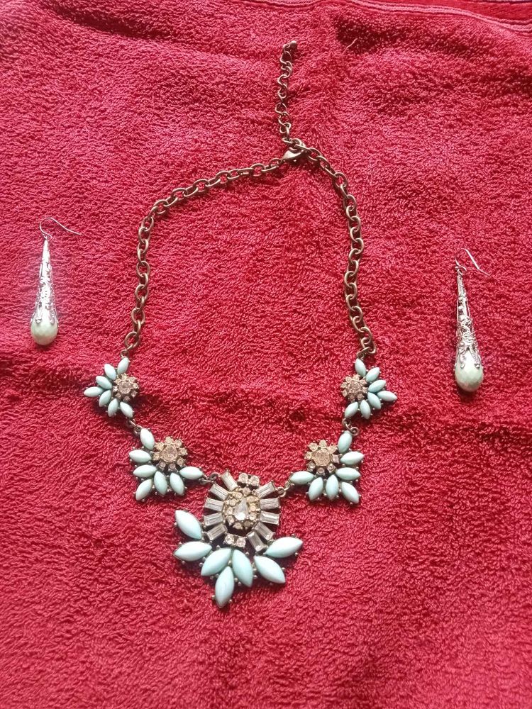 Necklace &amp; Earring Set