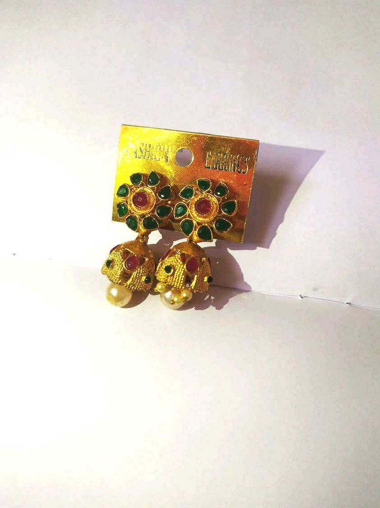 covering earing with Kundhan Stones..