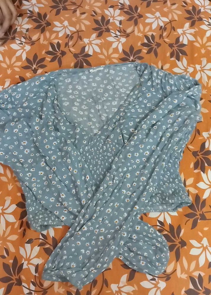 Floral Daisy Full Sleeve Crop Top