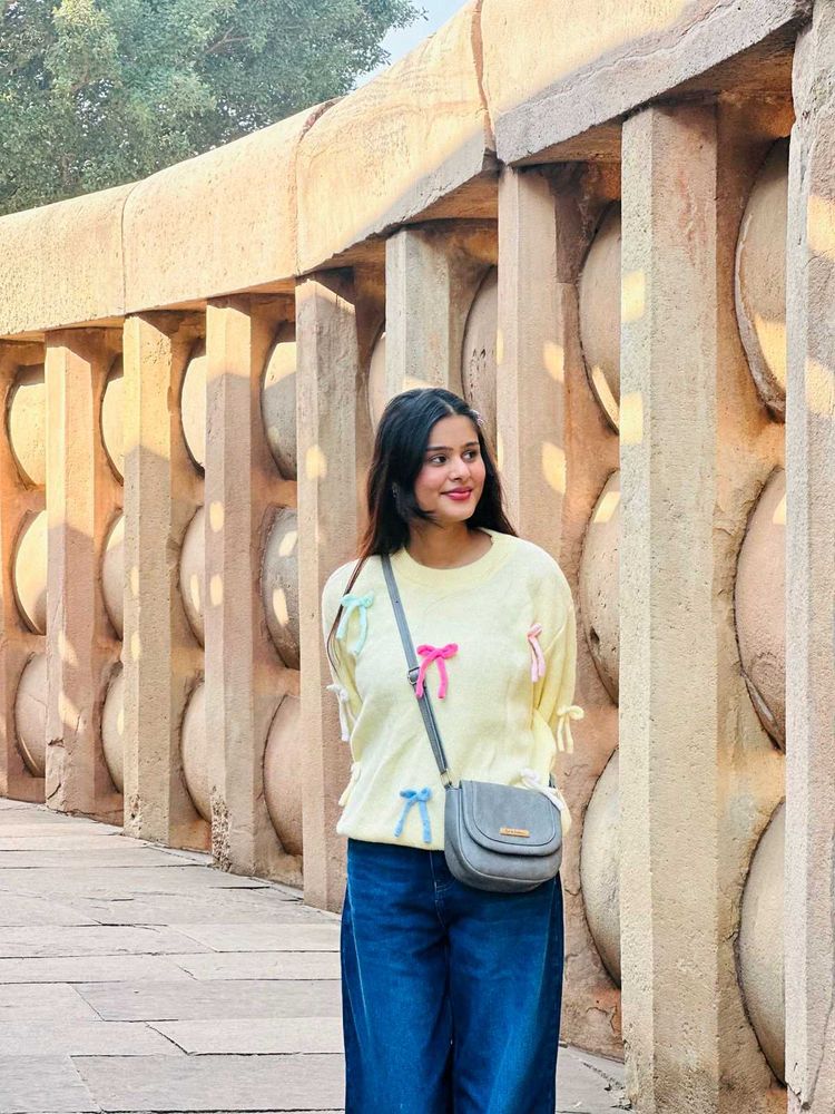 Cute Bow Detail Knit Sweater