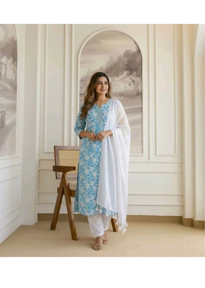 Elegant Floral Print Kurta Set