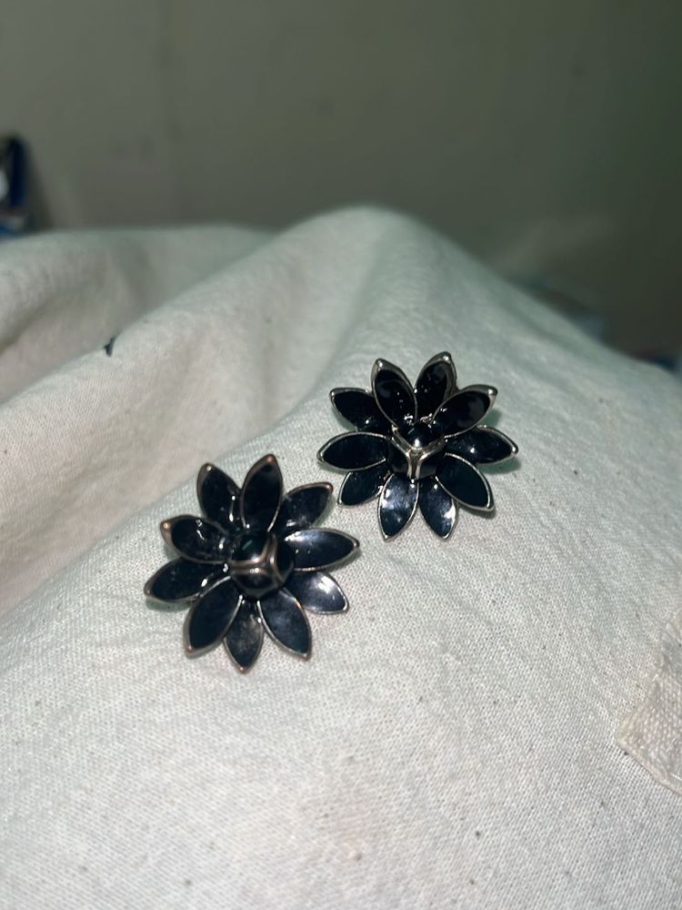 Black Flower big Stud Earrings