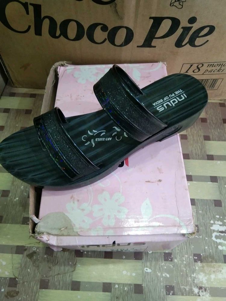 black heel sandals party wear