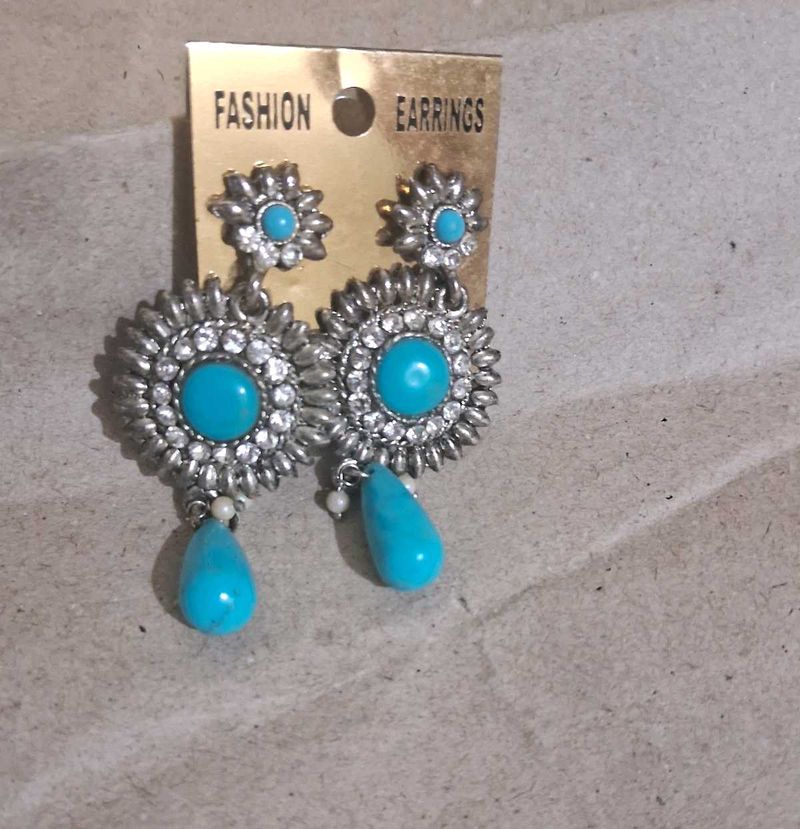 💙 Blue Stone Drop Earrings – New &amp; Stylish 💙