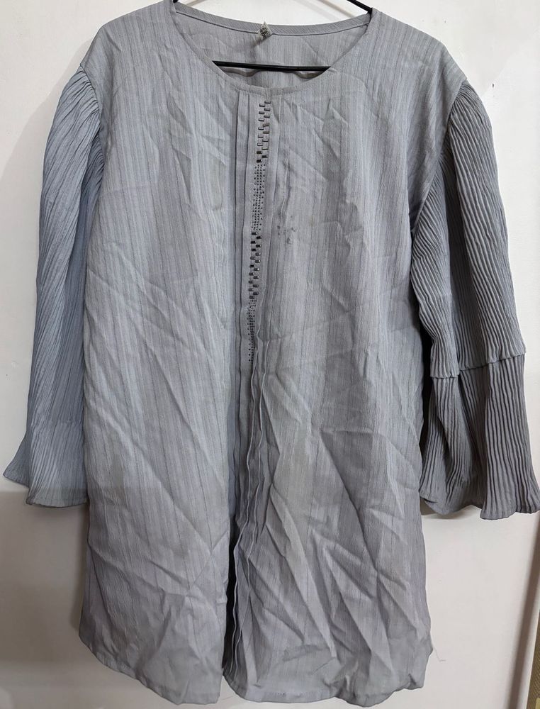 Gray Pleated Sleeve Tunic