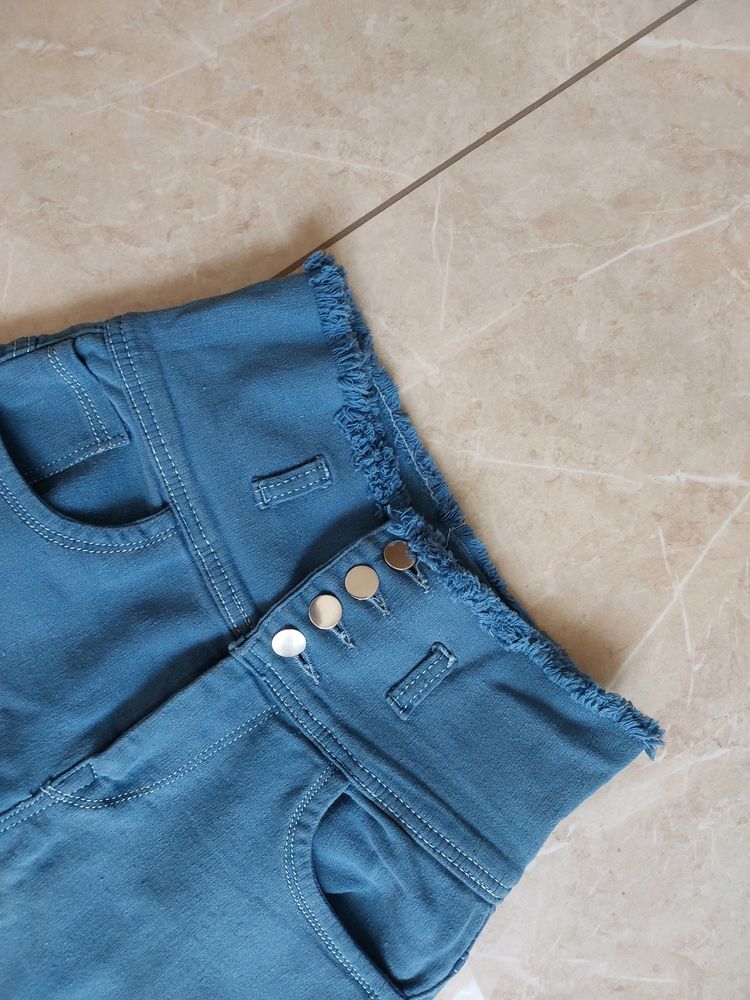 High Waisted Jeans
