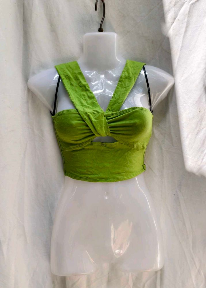 581210. Green Crop Top