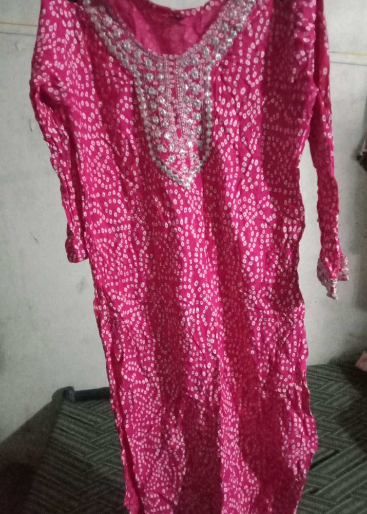 Pink Bandhani Kurta sats With Kurti