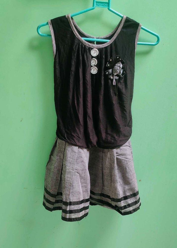 New Girls Dress ( Black And Grey)