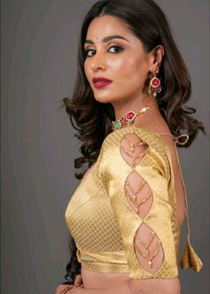 Designer Sleeve Blouse