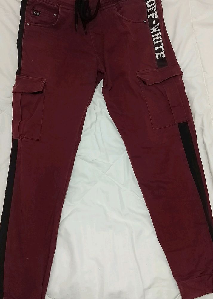 Men&#39;s Cargo Pants, Maroon Colour