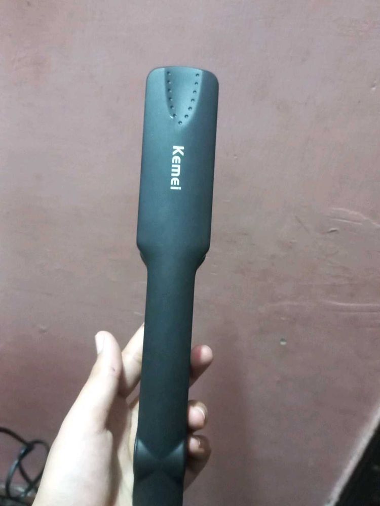 Kemei Hair Straightener