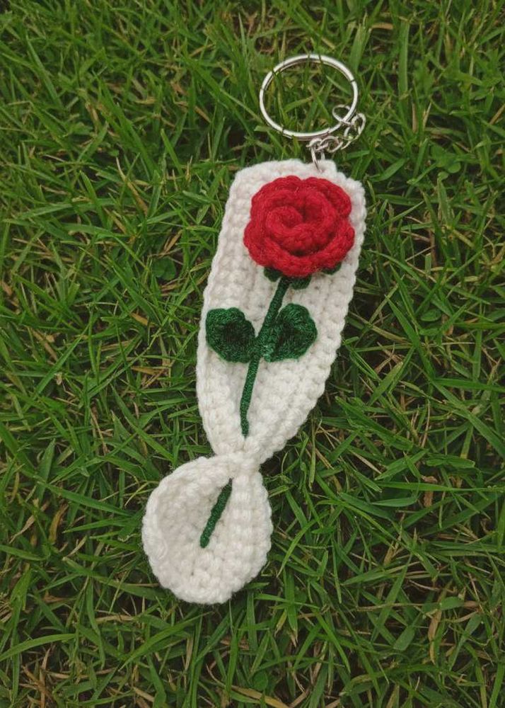 Crochet Rose Bouquet Keychain