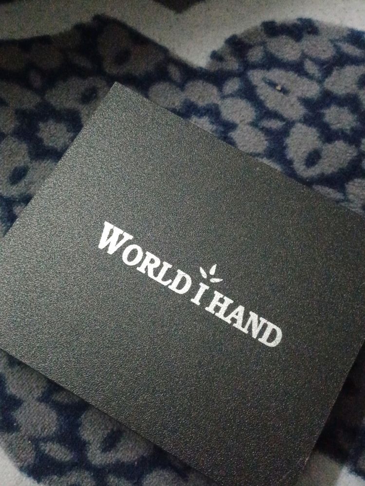 man&#39;s wallet