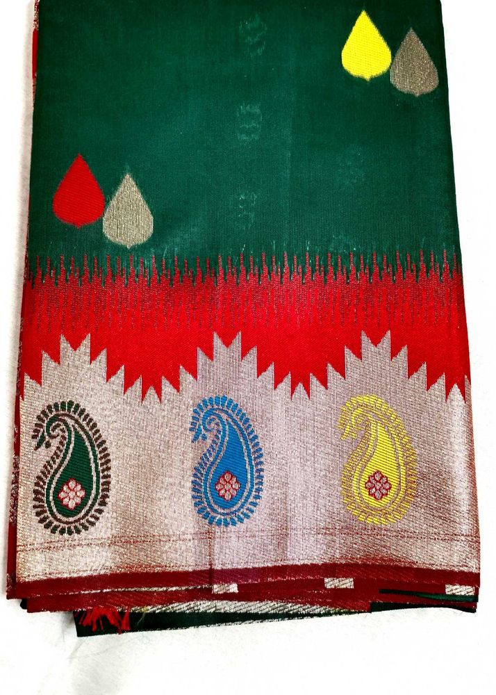 Ikat Silk Saree With Blouse Piece