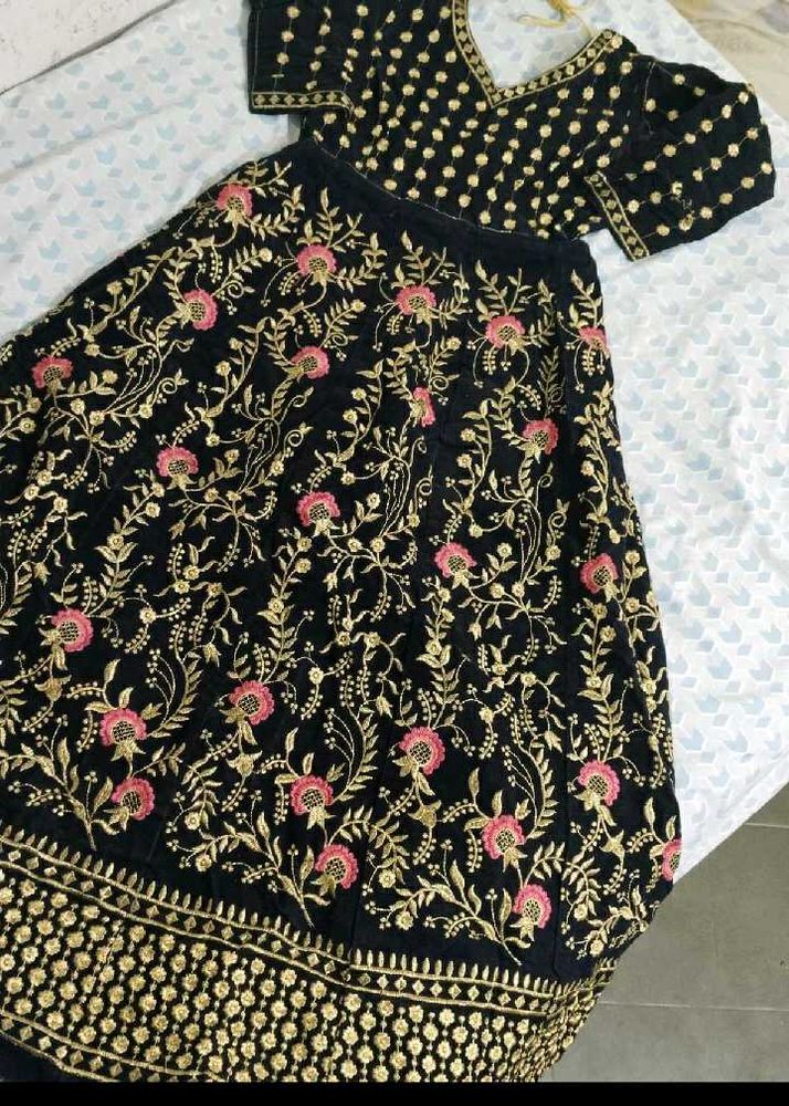Elegant Embroidered Anarkali Dress