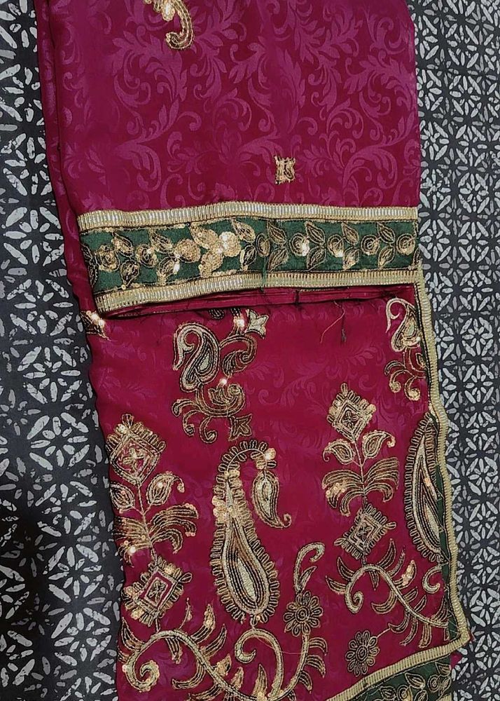 Partywear Saree With Blouse